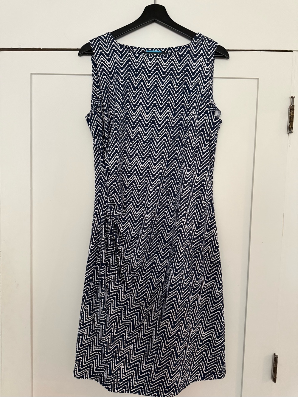 J. McLaughlin Navy and White Zigzag Sleeveless Midi Dress